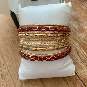 NWT Beautiful bracelets total 10 never used or worn!